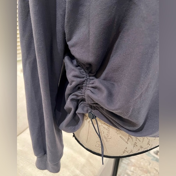 Sincerely Jules Drawstring Ruched Sides Crewneck Grey Large Sweater - Picture 3 of 12